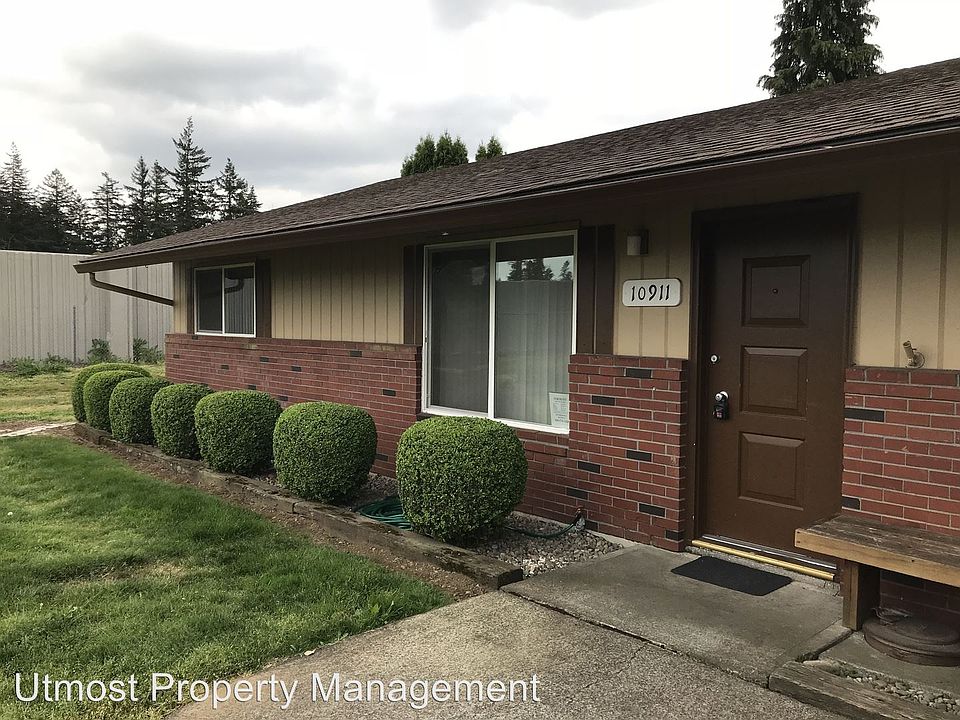 1st image of 10911 NE 6th St