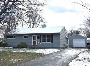 285 Princeton Rd, Webster, NY 14580