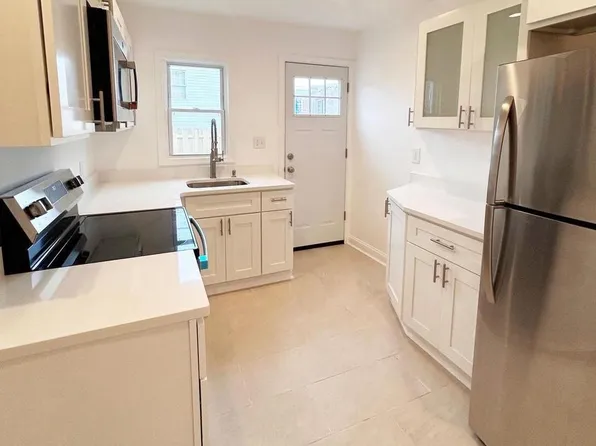 3047 Coral St, Philadelphia, PA 19134