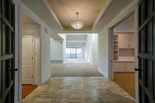 32 Mansion Ct #821 Photo 1