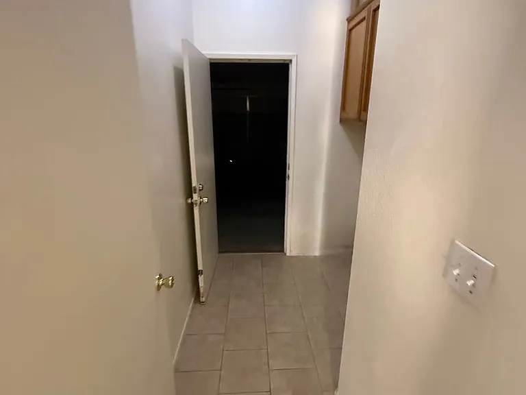 10612 Tivoli Ct — Photo 11