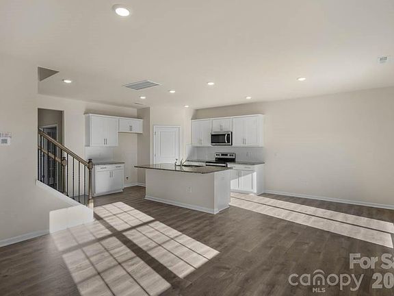 2nd image of 437 Falcon Ln
