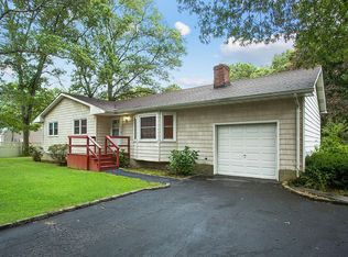 176 Southaven Ave, Medford, NY 11763