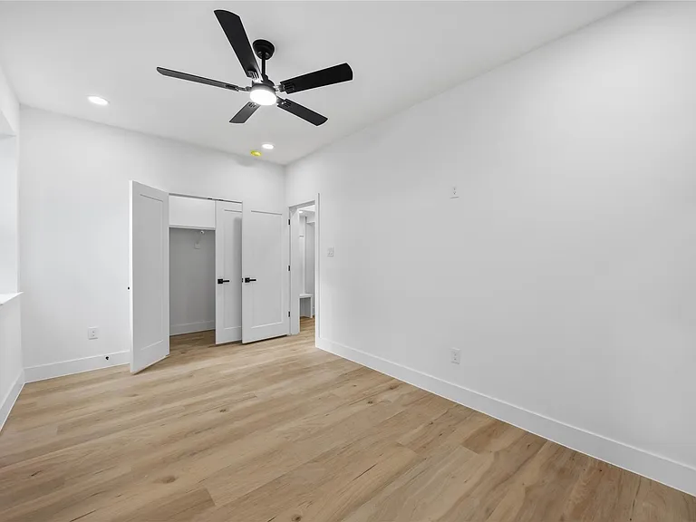 2014 Yates St — Photo 24