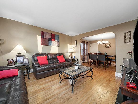 3rd image of 5241 S Lawndale Ave
