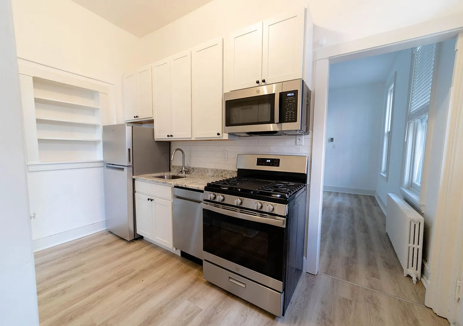 238 E Orange St — Photo 4