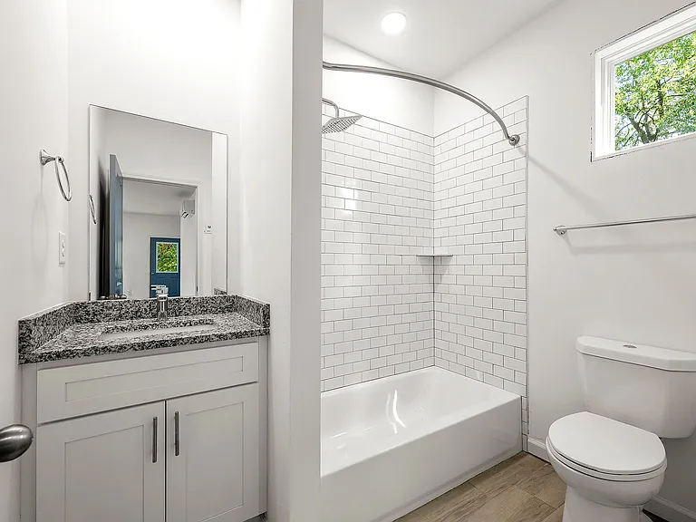 255 Love St SW #B2 — Photo 17