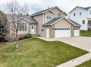 3602 Dominion St, Bismarck, ND 58503
