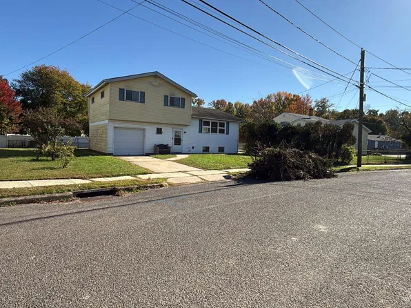 24 Vista Rd, Hamilton, NJ 08690