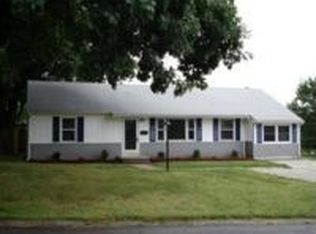 1404 NE 67th Pl, Gladstone, MO 64118