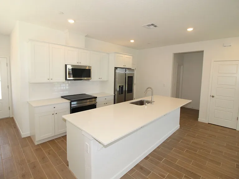 6137 W Ramona Way — Photo 5