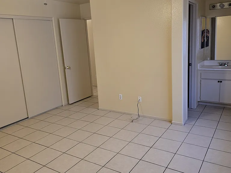 13987 El Cajon Dr — Photo 20