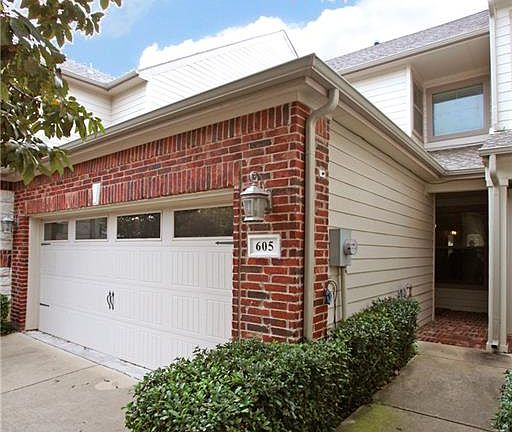 3rd image of 605 Gray Stone Ln