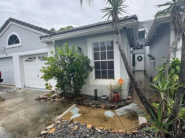 8759 Forest Hills Blvd, Coral Springs, FL 33065