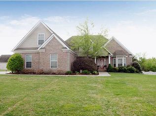 8666 Wading Branch Ct, Ooltewah, TN 37363