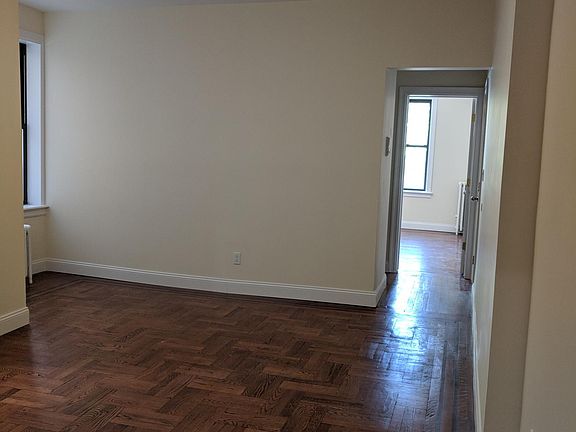 5th image of 508 Van Cortlandt Park Ave APT A