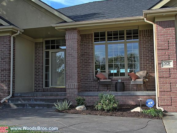 3rd image of 5121 Troon Dr