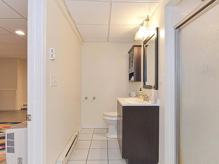 8 Donald Rd — Photo 11