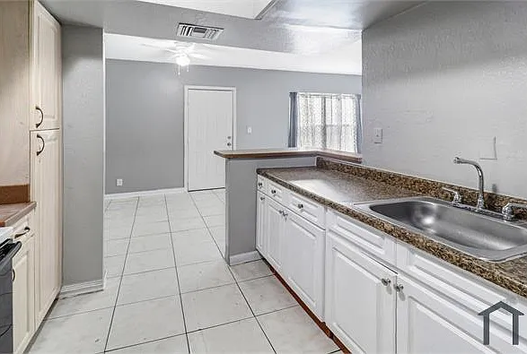 1322 Silverado — Photo 12