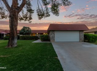 15606 N Lakeforest Dr, Sun City, AZ 85351