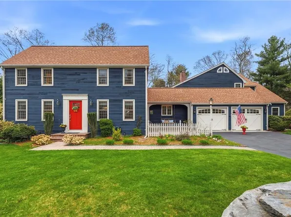 230 Briarbrook Dr, North Kingstown, RI 02852