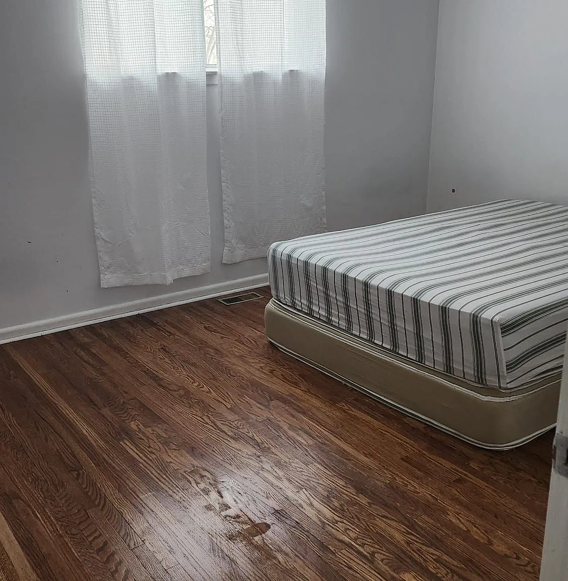 3 bed, $2,500 — Photo 3