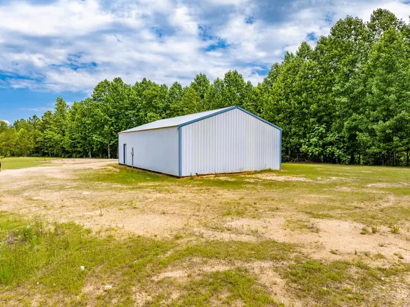 230 Black Jack Rd, Parsons, TN 38363