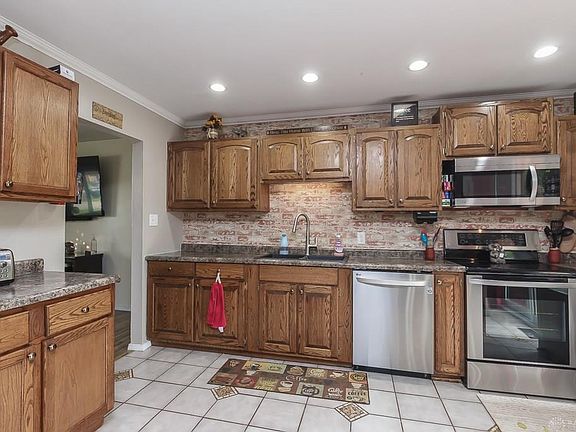 4th image of 405 Merrymaid Dr