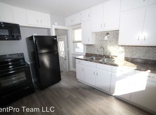 2365 31st St #A, Moline, IL 61265