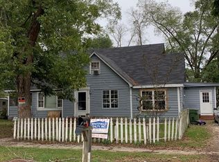 39 E 1st Ave, Hazlehurst, GA 31539
