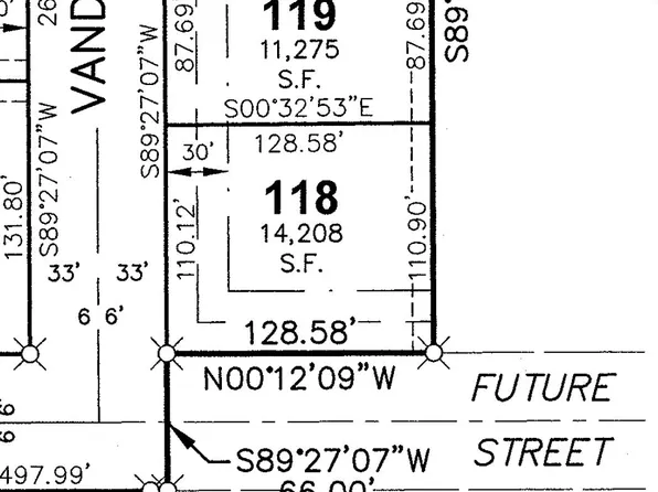 Vanderbilt Dr #118, Neenah, WI 54946