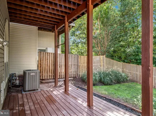 14551 Oakmere Dr, Centreville, VA 20120