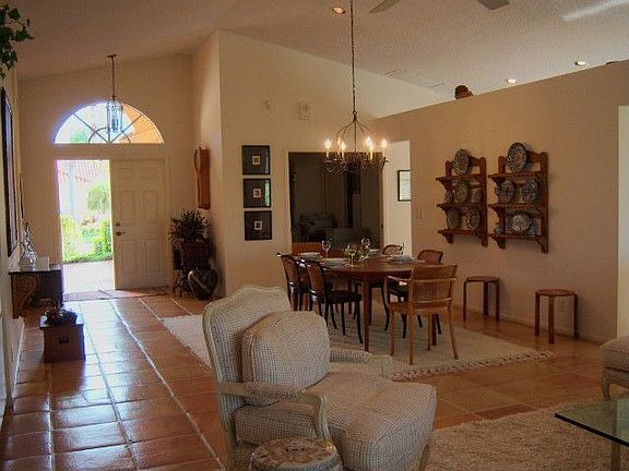 Living Area & Entryway