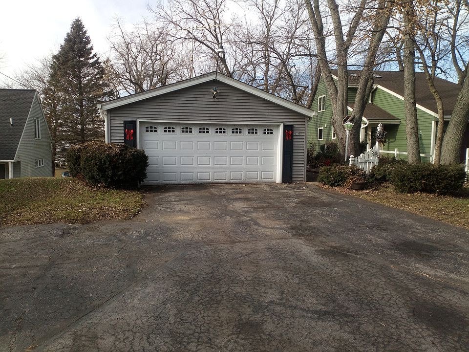 2nd image of 7026 Breezy Point Rd