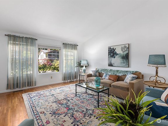 4th image of 6120 145th Avenue NE