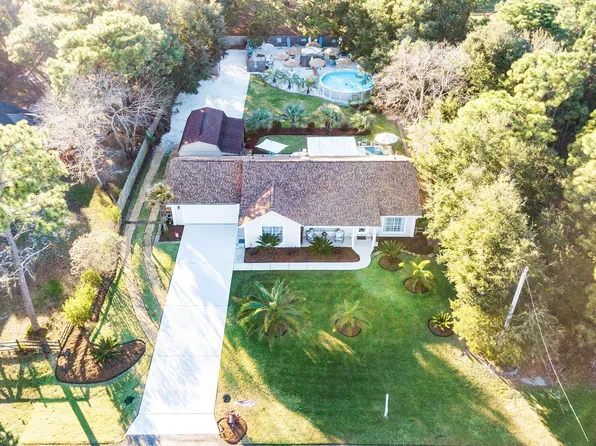 1915 Eagle Ln, Navarre, FL 32566