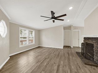 9586 Darkwood St, Willis, TX 77318