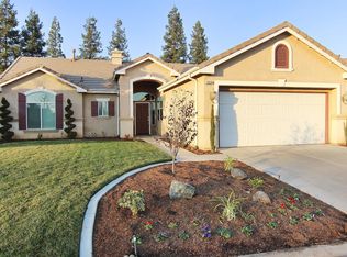 10534 E Ravenswood Way, Clovis, CA 93619