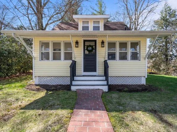 11817 Shady Ave, Conneaut Lake, PA 16316