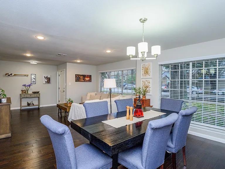 3630 Zoch Ln — Photo 9