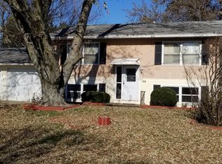 100 W 3rd St, Sublette, IL 61367