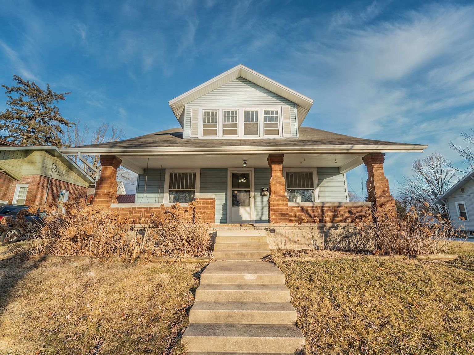 605 N Sycamore St North Manchester In 46962 Mls 202103825 Zillow