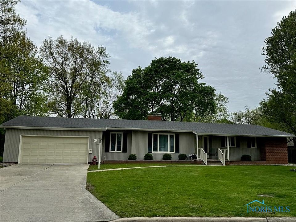 1st image of 411 Oxford Dr