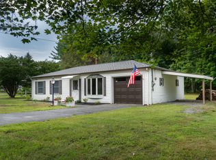 33 Emery St, Merrimac, MA 01860