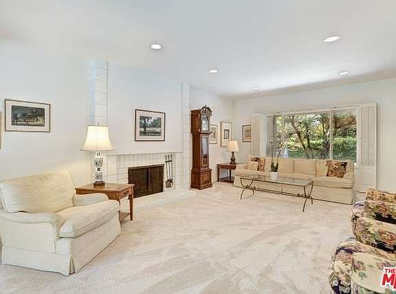 5th image of 12131 La Casa Ln