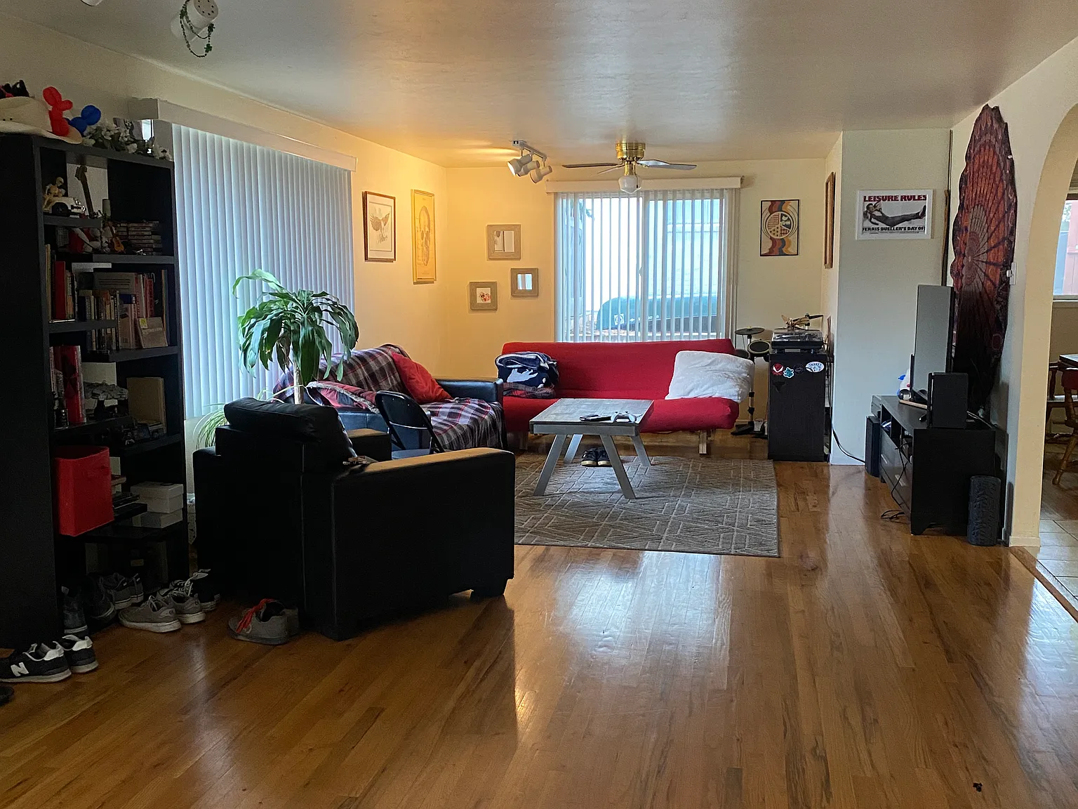3 bed, 1694 sqft, $2,395 — Photo 3