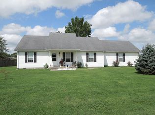 414 Jeffries Ln, Hustonville, KY 40437