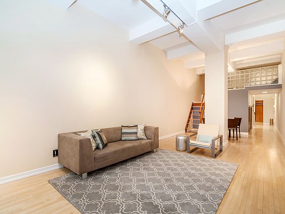 2nd image of 310 E 46th St APT 5R