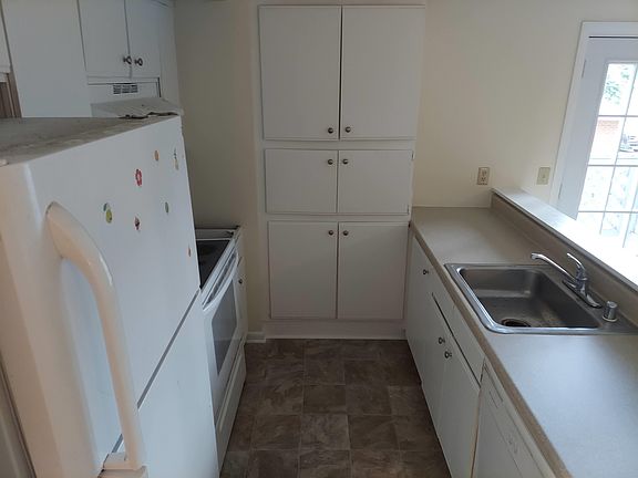 4th image of 36 South Ave APT F
