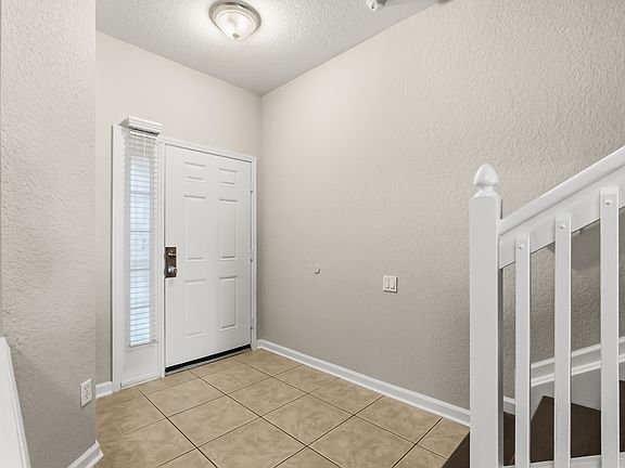3rd image of 1131 Washburn Ct